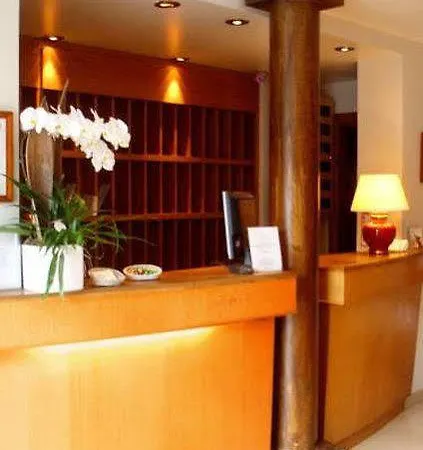 Hotel Ibis Styles La Reine Bourg-la-Reine