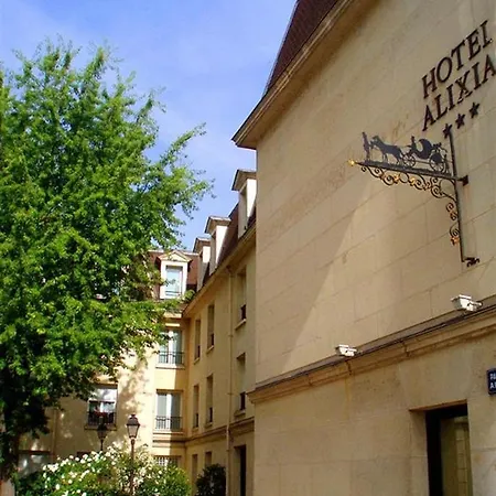 Ibis Styles La Reine 3*