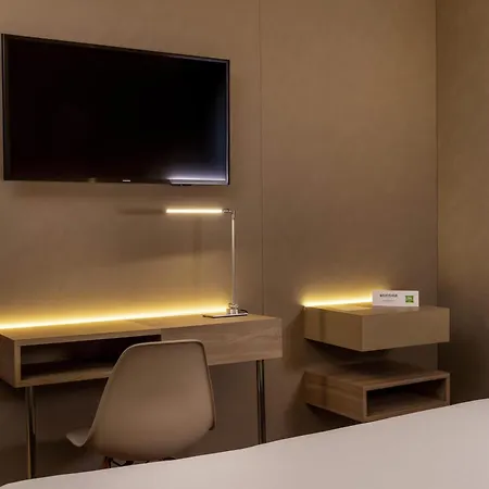 Ξενοδοχείο Ibis Styles La Reine