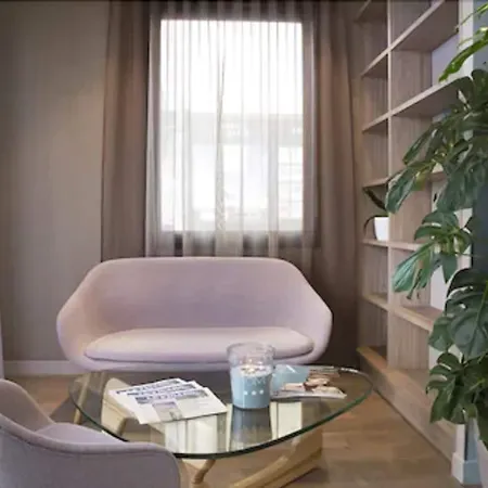 Ibis Styles La Reine 3*
