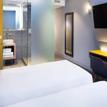 Ibis Styles La Reine 3*