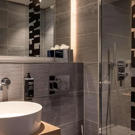 Hotel Ibis Styles La Reine Bourg-la-Reine