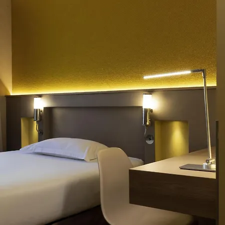 Hotel Ibis Styles La Reine Bourg-la-Reine