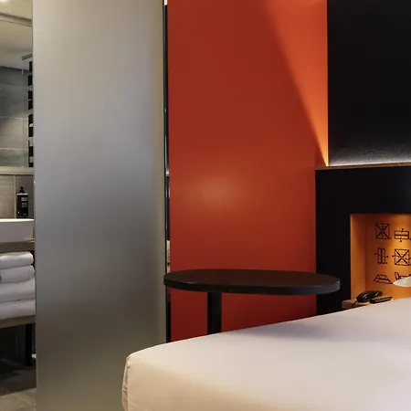 Hotel Ibis Styles La Reine 3*
