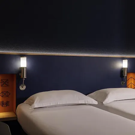 Ibis Styles La Reine 3*