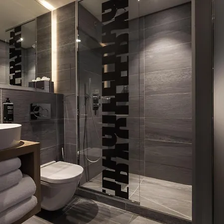 Hotel Ibis Styles La Reine