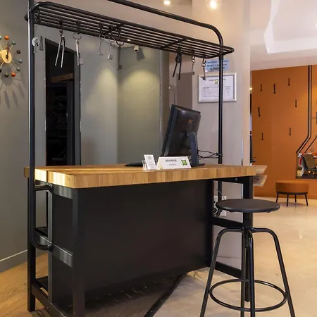 Hotel Ibis Styles La Reine 3*