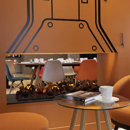 Hotel Ibis Styles La Reine Bourg-la-Reine