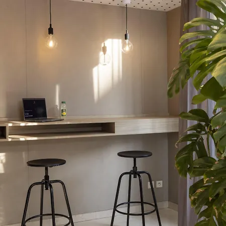 Ibis Styles La Reine 3*