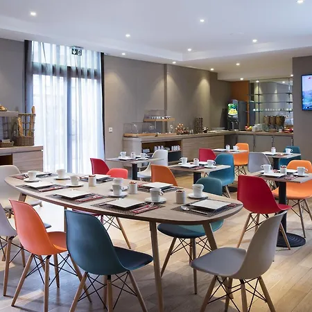 Ibis Styles La Reine Hotell 3*