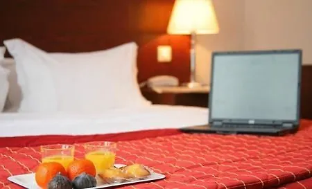 Ibis Styles La Reine فندق بور-لا-رين